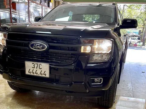 Ford Ranger 2022 ra biển "ngũ quý 4", chủ xe mừng như trúng độc đắc