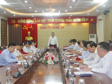 Thường trực Tỉnh ủy giao ban với Mặt trận Tổ quốc và các tổ chức chính trị - xã hội