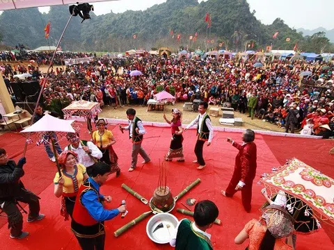 Nghệ An: Chương trình phối hợp “Bảo tồn, phát huy văn hóa truyền thống tốt đẹp của các dân tộc thiểu số gắn với phát triển du lịch