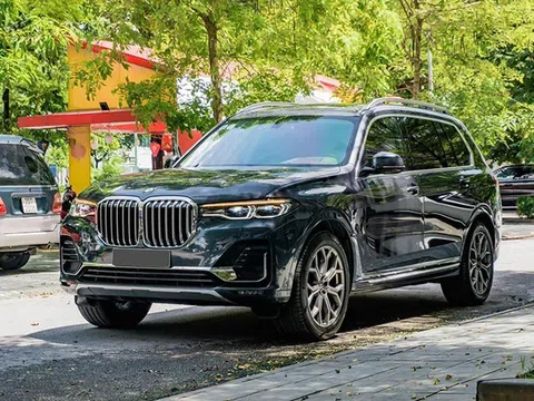 Đại gia Hà Nội dao bán BMW X7 chính hãng chạy 2 năm