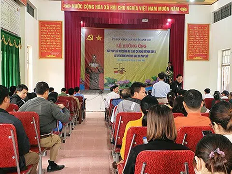 Anh Sơn (Nghệ An): Lễ hưởng ứng Ngày pháp luật nước CHXHCN Việt Nam năm 2022