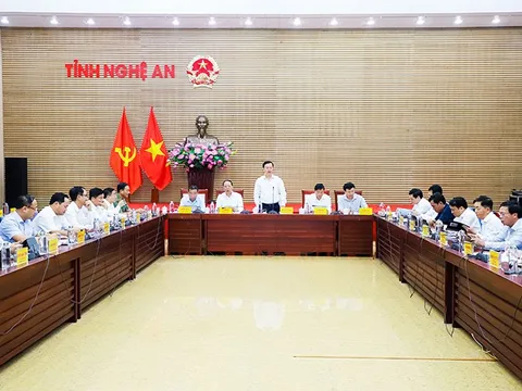 UBND tỉnh họp phiên chuyên đề tháng 11