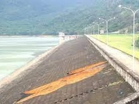 Thủy điện Sông Hinh bị phạt 200 triệu đồng vì vi phạm xả lũ