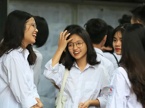 Lùi thời gian tuyển sinh đại học đến tháng 9