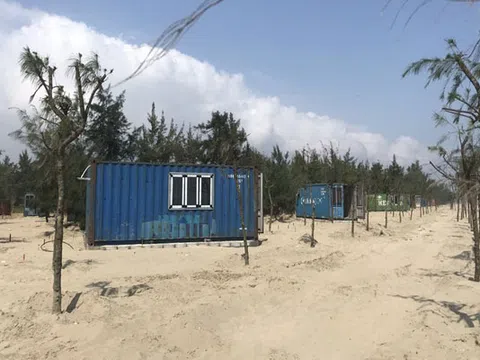 Hà Tĩnh: Doanh nghiệp tự ý dựng cả trăm nhà bằng container trong rừng phòng hộ