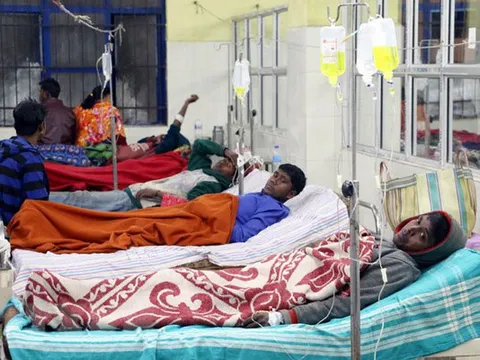 Ngộ độc rượu: 84 người t.ử vo.ng, hơn 200 người nhập viện