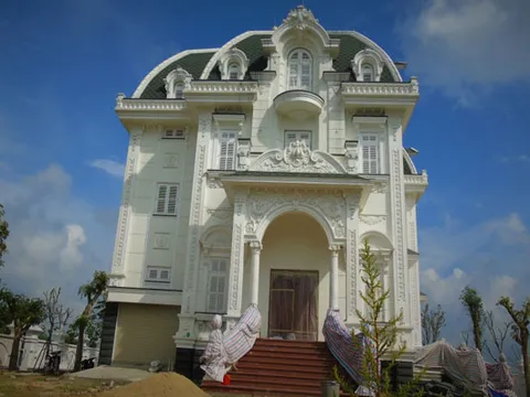 Bên trong căn biệt thự "khủng" của cụ bà bán rau gần 80 tuổi ở Hà Tĩnh