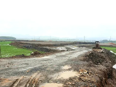 Nghệ An: Ai “chống lưng” để Cty Minh Anh xây dựng nhà máy may khi chưa hoàn thiện thủ tục?