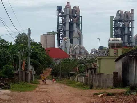 Nhà máy xi măng Sông Lam: Loay hoay phương án di dời các hộ dân bị ô nhiễm