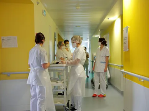 Thêm 3 ca nhiễm Covid-19 ở Hà Nội, trong đó có 1 bác sĩ Bệnh viện bệnh nhiệt đới TW