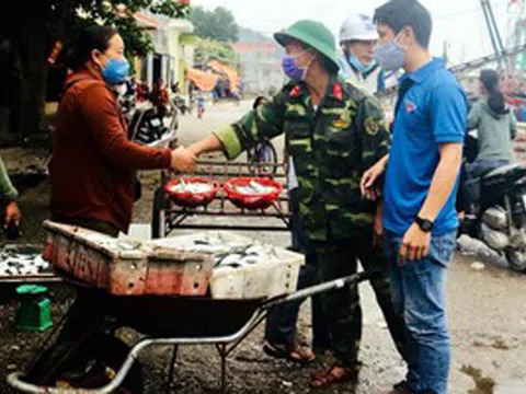 Nghệ An: Thơm thảo tấm lòng ngư dân chung tay phòng, chống dịch