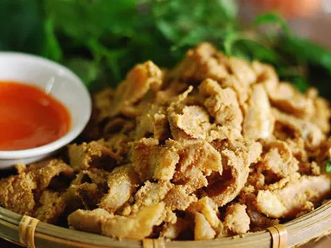 Chịn Xồm – Món thịt chua thơm giòn của người Thái (Nghệ An)