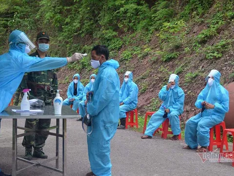 Cách ly 7 anh em trong họ nhập cảnh trái phép từ Lào về Nghệ An