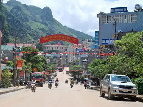 NÓNG: Hà Giang phong tỏa toàn bộ thị trấn Đồng Văn