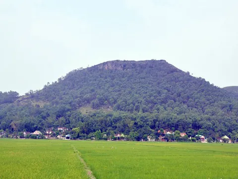 Lam thành - Ngọn núi lịch sử