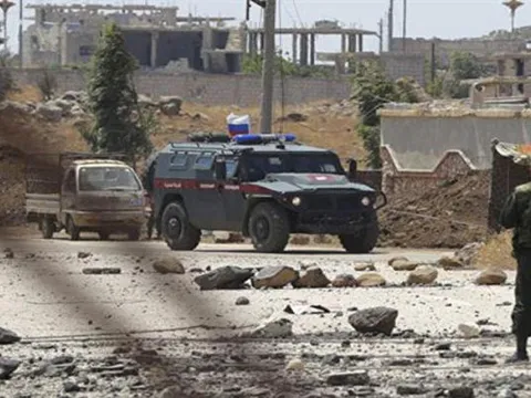 Syria: Đoàn tuần tra quân cảnh Nga ở Idlib bị phiến quân nhắm bắn