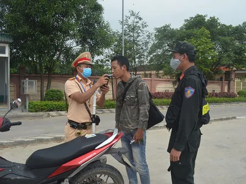 Nghệ An: Tổng kiểm tra phương tiện, phát hiện tài xế sử dụng ma túy khi lái xe