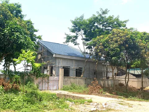 Nghệ An: Dân xây dựng trái phép, chính quyền xử lý khó đến vậy sao?