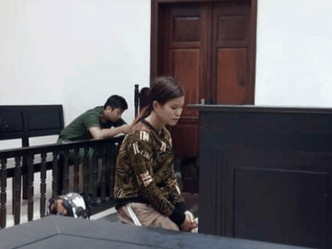 Nghệ An: Người phụ nữ "xộ khám" vì đưa đàn chị sang Trung Quốc lấy chồng