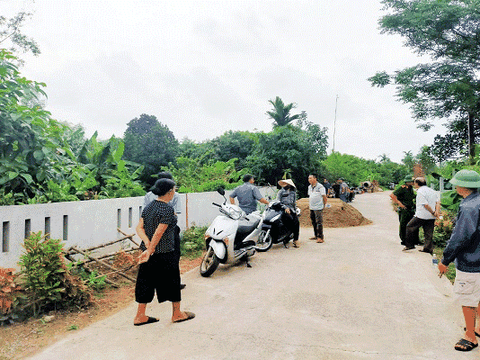 Hà Tĩnh: Tự ý "cắt đất" bán đấu giá rồi bất ngờ hủy quyết định