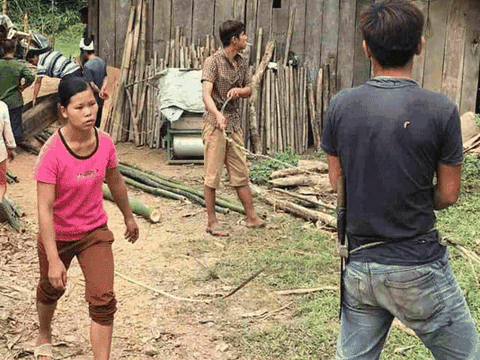 Mâu thuẫn, chồng dùng dao đâm vợ tử vong rồi vào rừng tự sát