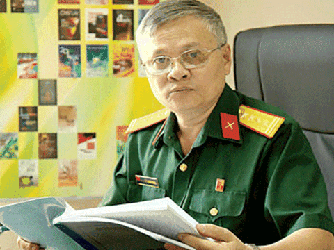 Nhà văn Nguyễn Minh Ngọc