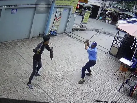 Một bảo vệ chung cư ở quận Bình Tân bị nam thanh niên chém trọng thương