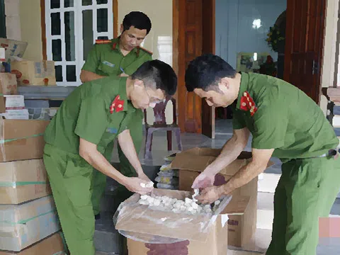 Phát hiện chủ hộ kinh doanh tại Hà Tĩnh làm giả men rượu