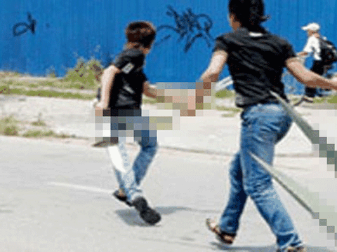 Chém người đi đường vì "ngứa mắt"