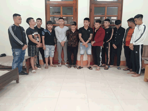 Bắt giữ 24 đối tượng hỗn chiến vì mâu thuẫn trong việc "chăn dắt gái"