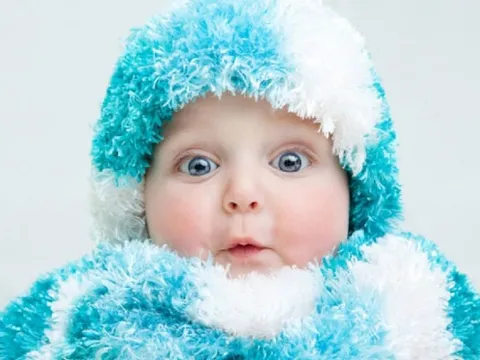 Bác sĩ chia sẻ bí quyết phòng bệnh viêm phổi cho trẻ trong mùa lạnh