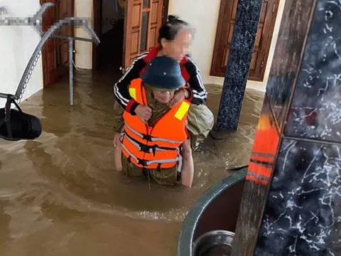 Quảng Bình: Chủ tịch xã qua đời vì nhiễm trùng nặng sau thời gian cứu nạn người dân trong mưa lũ