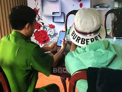 Tin lời kẻ mạo danh cán bộ công an, cụ bà 80 tuổi bị lừa 800 triệu đồng